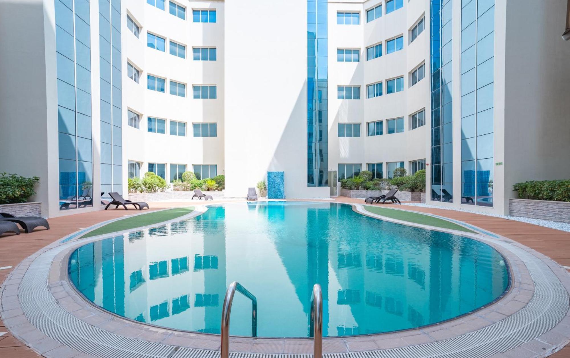 Fully Upgraded 2 Bedroom In Jumerah Village Circle